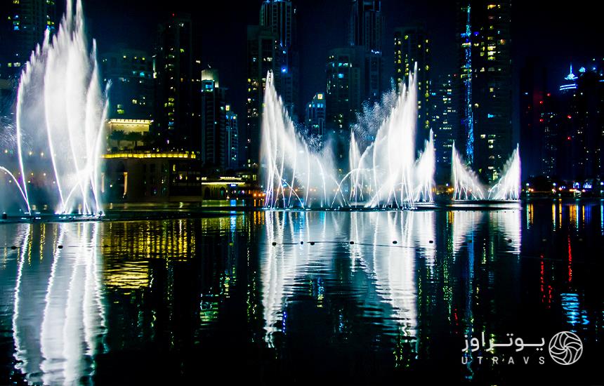 dance of water fountains in Dubai fountain